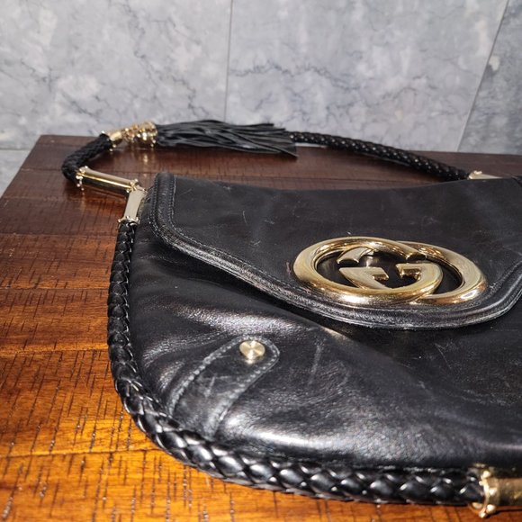 Authentic Vintage Gucci Black Leather Britt Tassel Bag - Picture 7 of 12